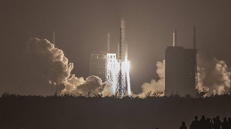 Китай запустил на орбиту модуль "Тяньхэ"