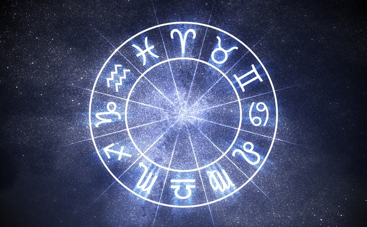 Астрологи назвали три знака зодиака, которые неожиданно разбогатеют в мае