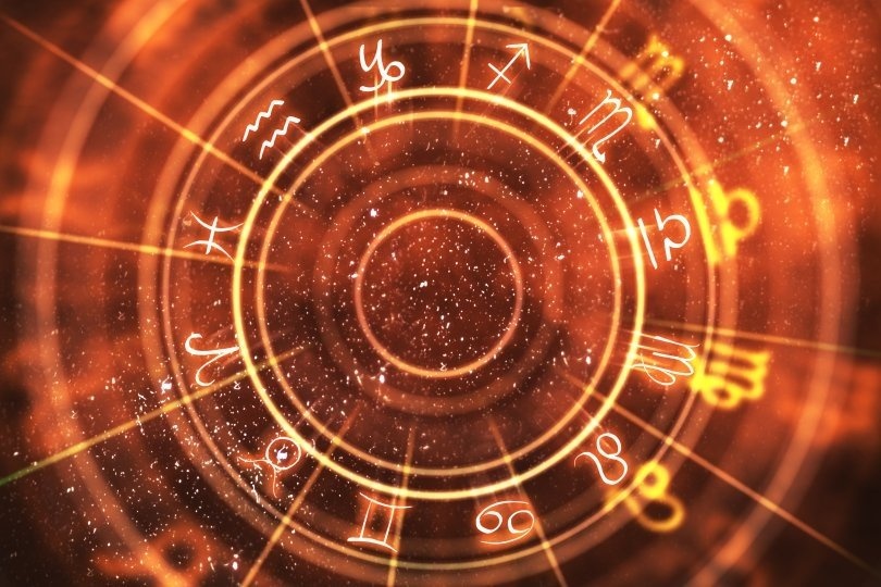 Астрологи назвали 5 знаков зодиака, обладающих особым типом интеллекта