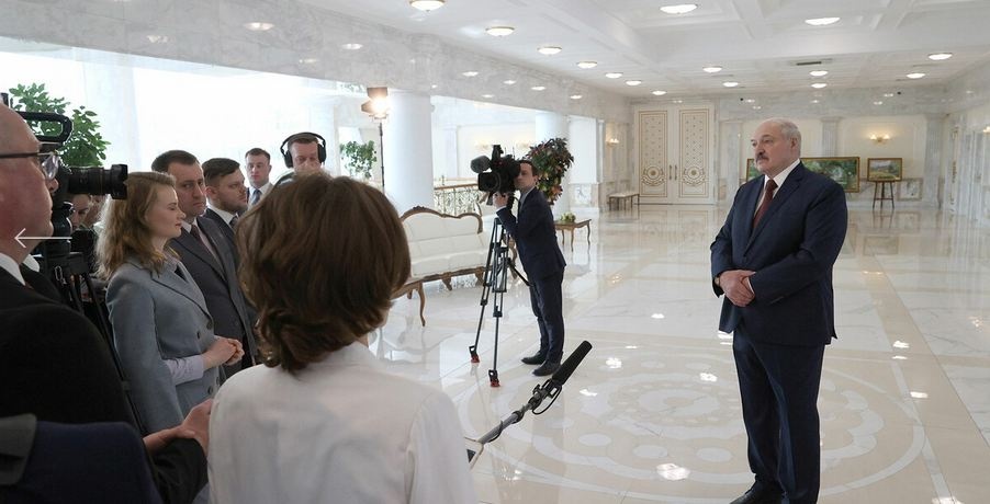 "Получили вчера в пробирке", - Лукашенко похвастал разработкой своей вакцины от коронавируса