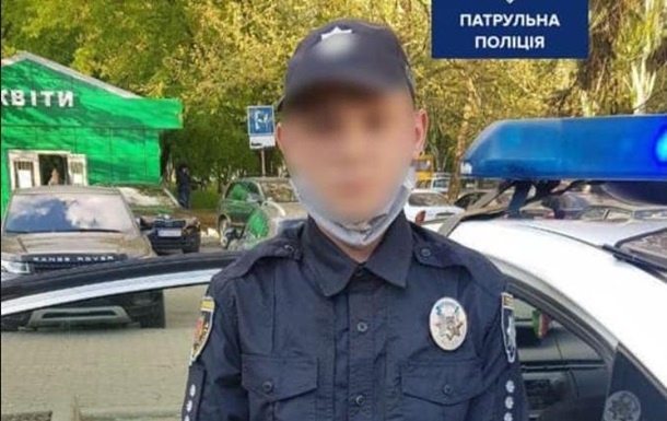 В Запорожье подросток надел форму полицейского, чтобы "навести порядок в городе"