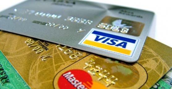 Клиенты банков становятся жертвами новой схемы: как без ведома владельцев с карт исчезают деньги