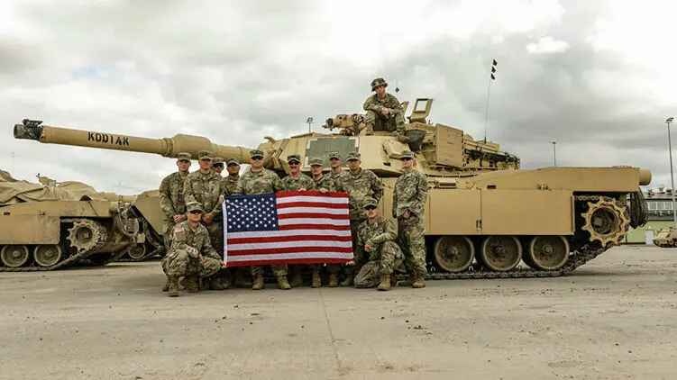 "Нация находится в глубокой опасности": военные США выступили против власти
