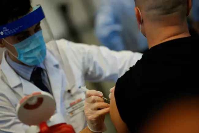 В Украине за сутки сделали всего 2230 прививок против коронавируса