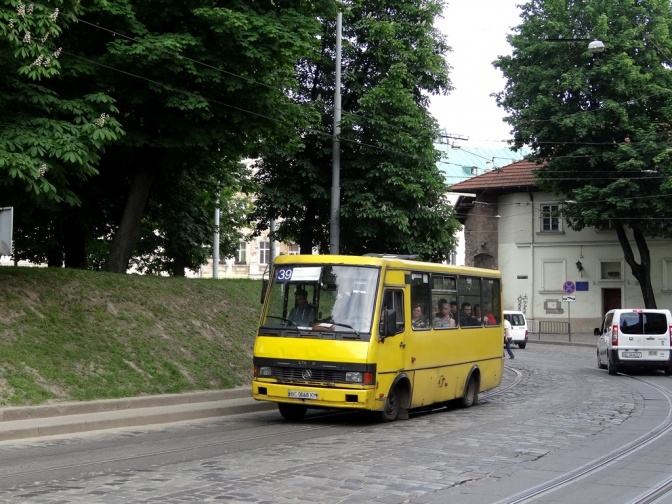 Во Львове резко повысили стоимость проезда в транспорте