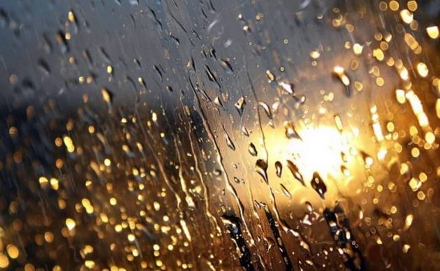 Украину накроют дожди с грозами: синоптики назвали "мокрые" области