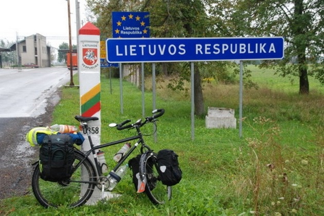 Литва выслала двух белорусских дипломатов, Минск ответил
