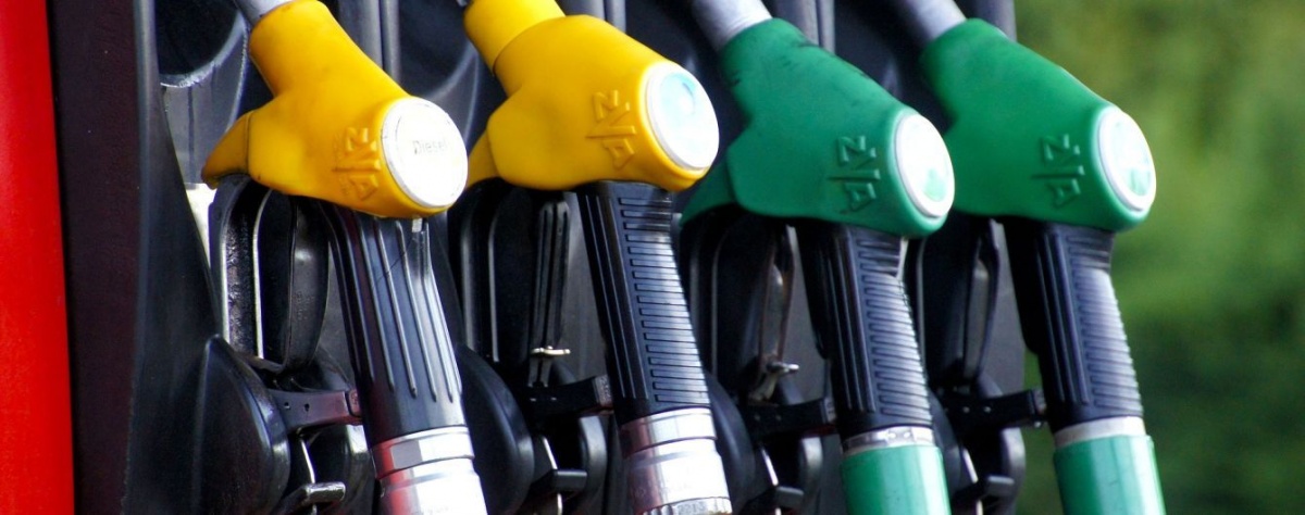 В Украине на АЗС возобновили продажу премиального бензина