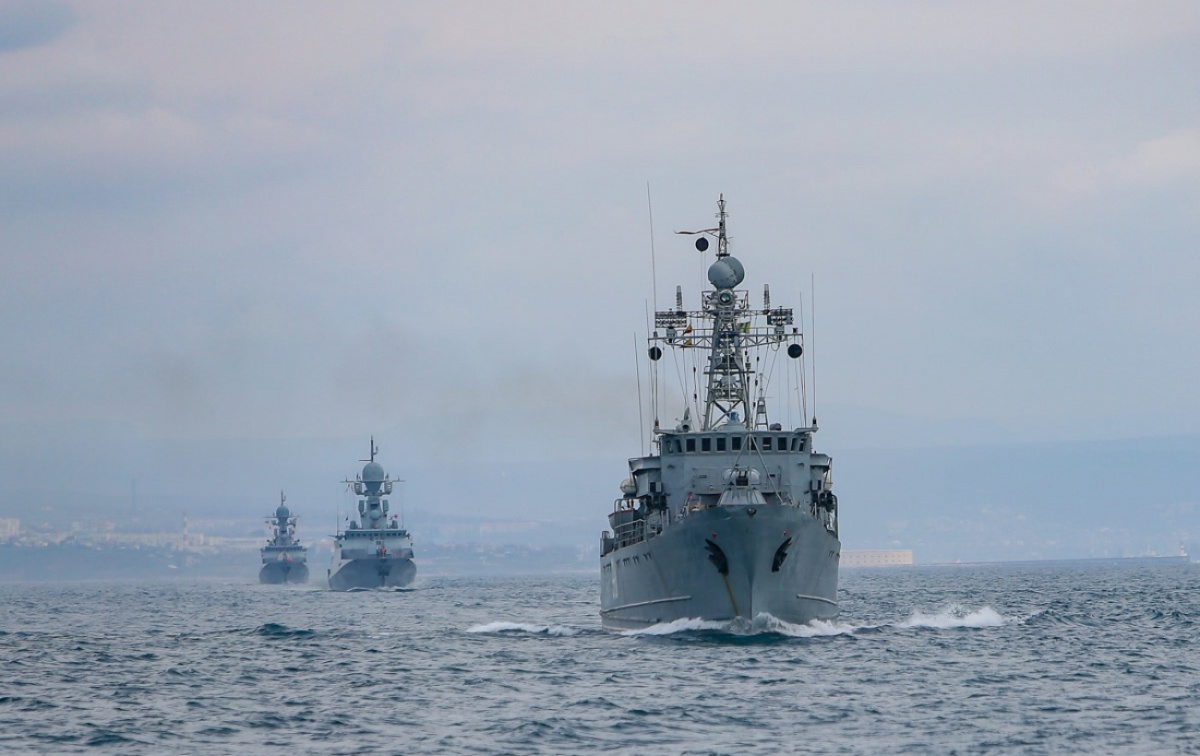Россия ограничила судоходство около Керченского пролива: как ответит Украина