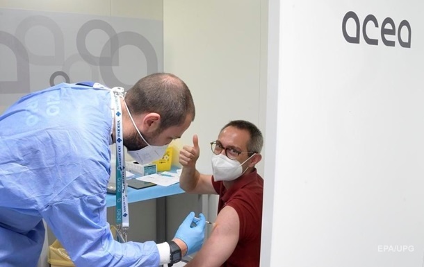 В Украине за сутки вакцинировали более 34 тыс. человек