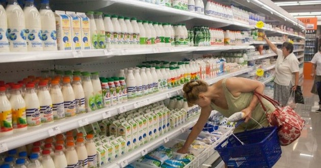 Министр уберет с украинских прилавков импортную молочную продукцию