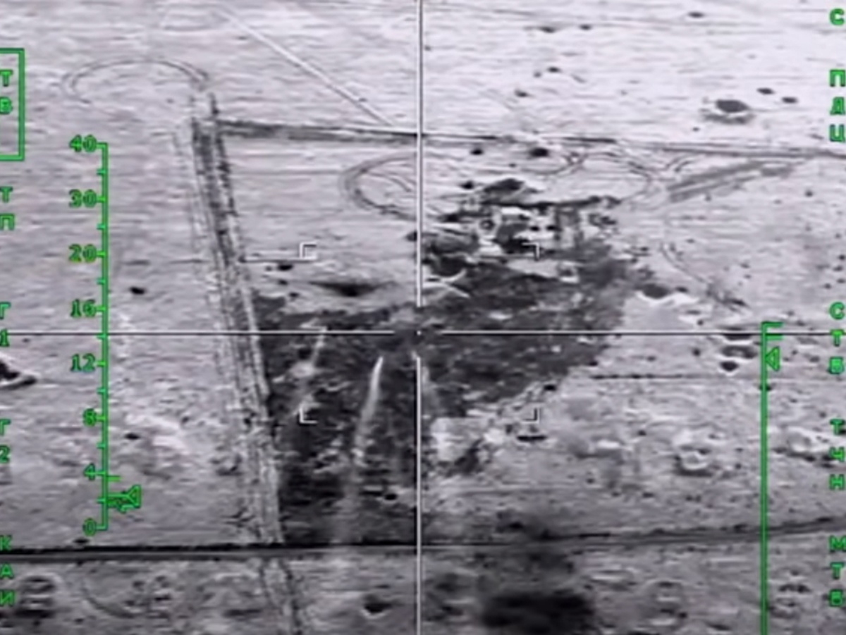В Сети показали последствия авиаудара Су-34