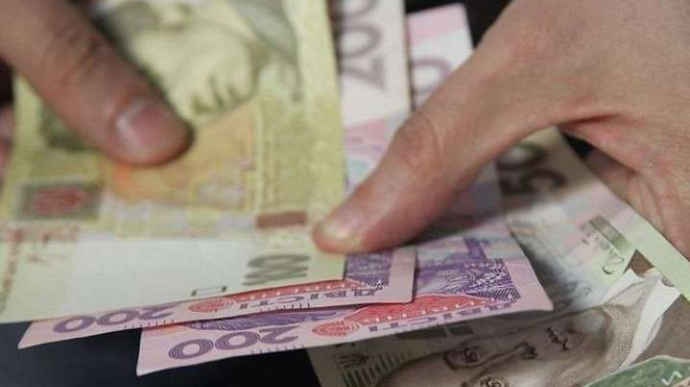 Украинцам пересчитали пенсии: кому платят больше 77 тыс. гривен
