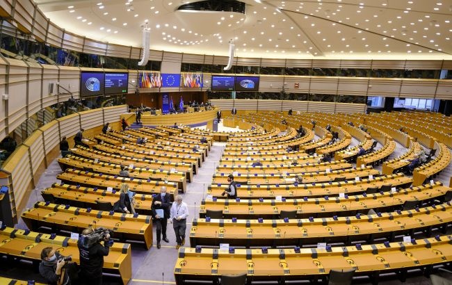 Европарламент призвал ввести новые санкции против Беларуси