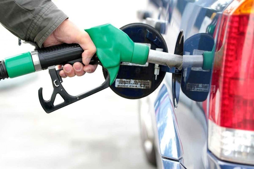Стоимость бензина: сколько сегодня стоит топливо на АЗС
