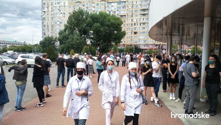 В Киеве перенесли даты массовой вакцинации
