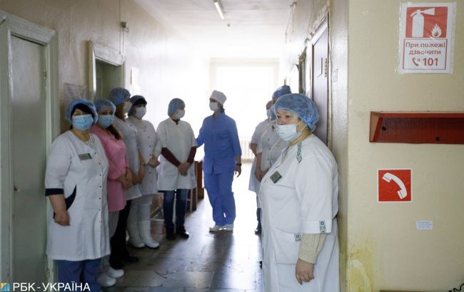 В Украине упростили выплату COVID-компенсаций медикам