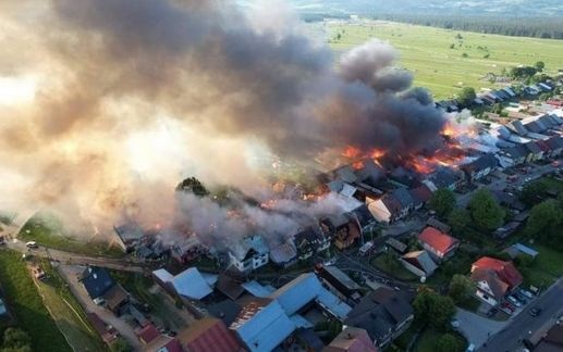 Пожар в Польше: сгорело село