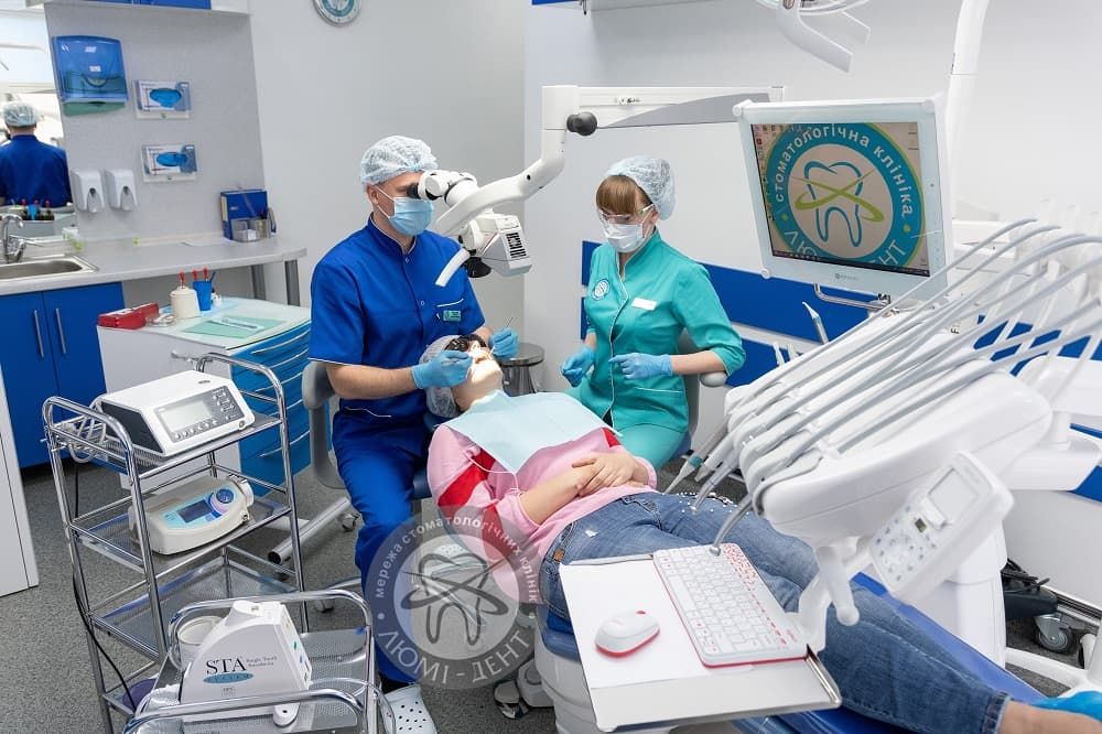 Лучшая стоматология в Киеве - все о новых технологиях лечения зубов