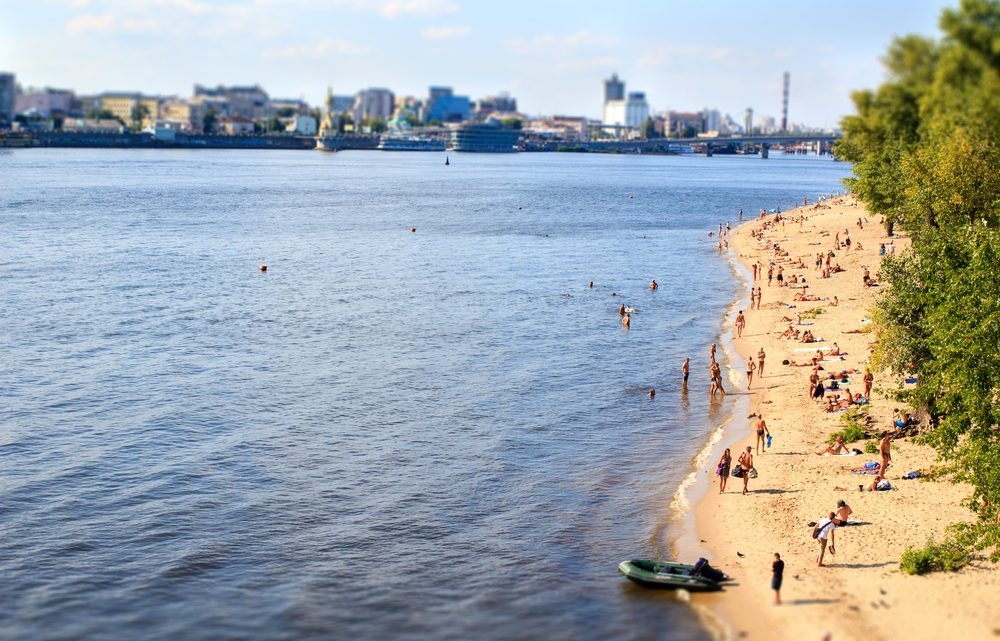 Отдых на пляжах Киева: где не рекомендуется купаться