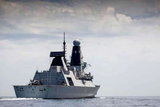 Обстрел британского эсминца в Черном море: в РФ заявили о готовности и дальше применять военные методы