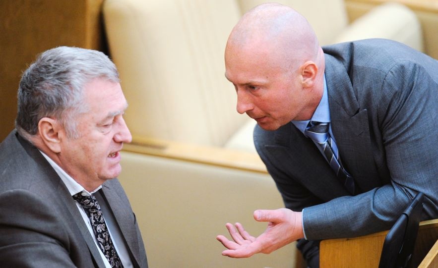 Сын Жириновского впал в истерику от обиды на украинскую сборную на Евро-2020