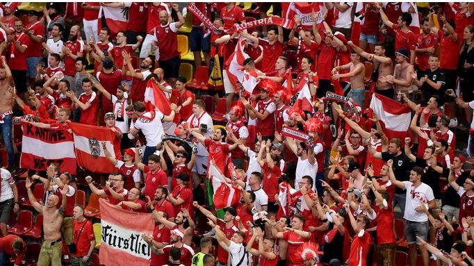 "Где справедливость?" Австрийских фанатов разозлил выход сборной Украины в плей-офф