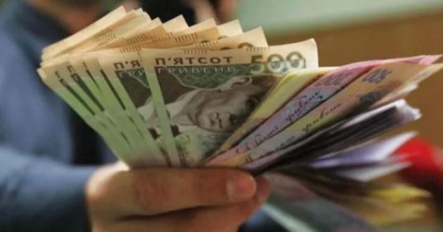 Зарплаты в Украине дотянут до 14 000 гривен