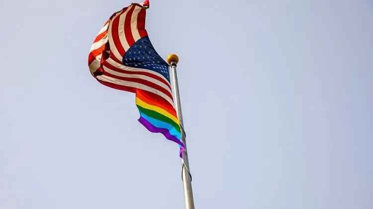 Американское посольство поздравило всех украинцев с Днем ЛГБТ-прайда