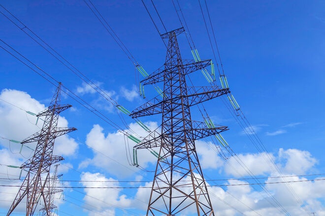 Экс-министр призвал повысить тарифы на электроэнергию для населения