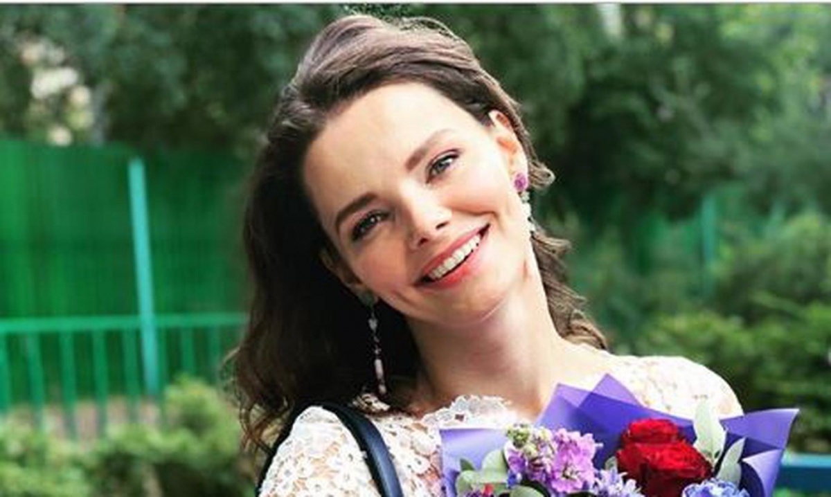 Фанаты не узнают: Боярская показала фото без макияжа