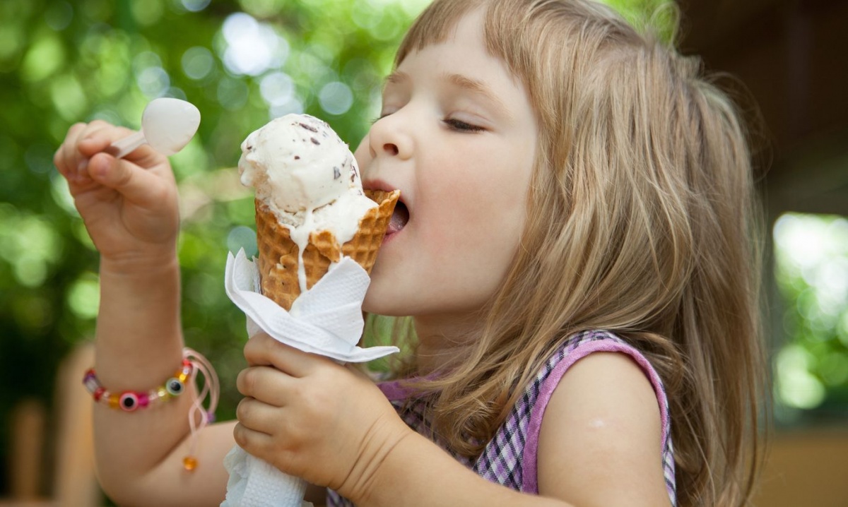 Диетолог рассказала, какое мороженое самое полезное