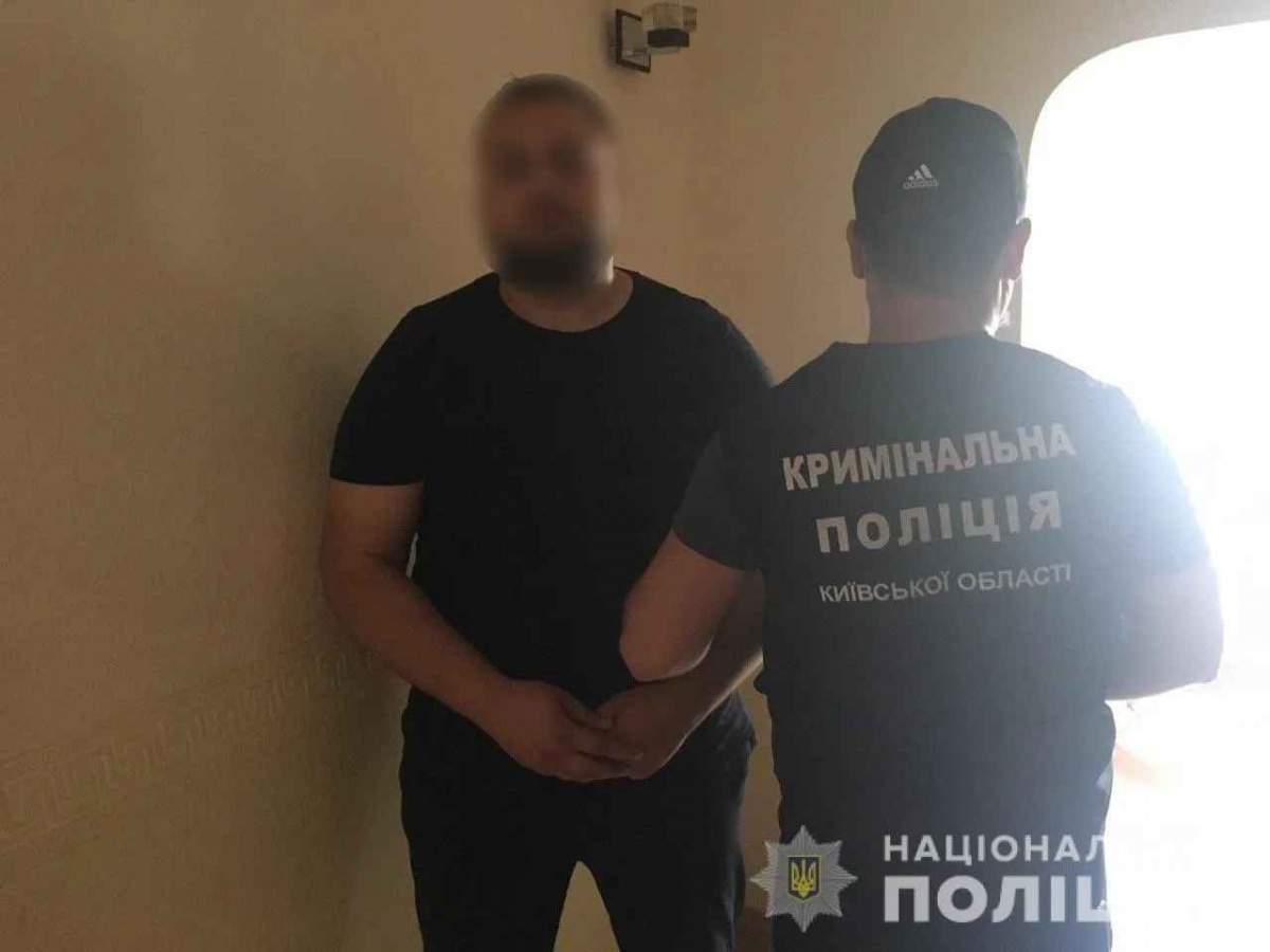 Под Киевом грабители ворвались в дом пенсионеров, связали хозяев и ограбили