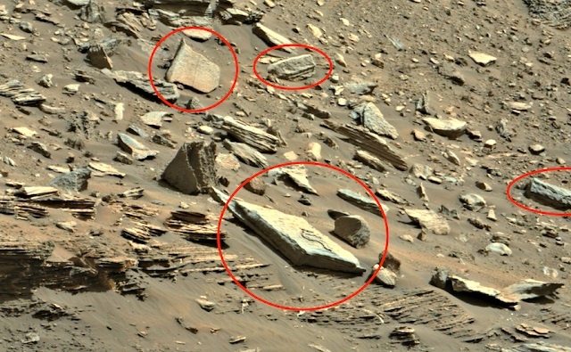 Скотт Уоринг увидел на Марсе "гробницу инопланетянина"