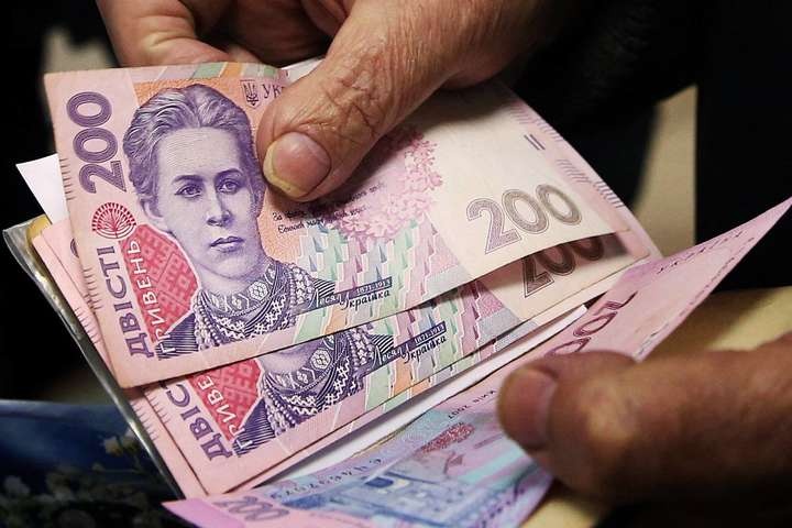 Нардеп объяснил, почему повышение пенсий в Украине отложили