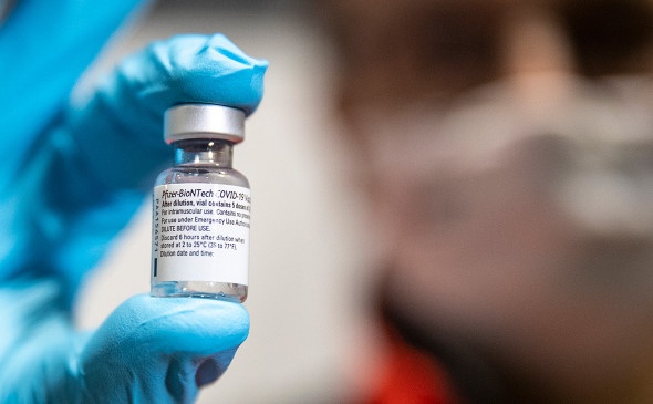 Смерть после прививки Pfizer: что случилось на самом деле после вакцинации