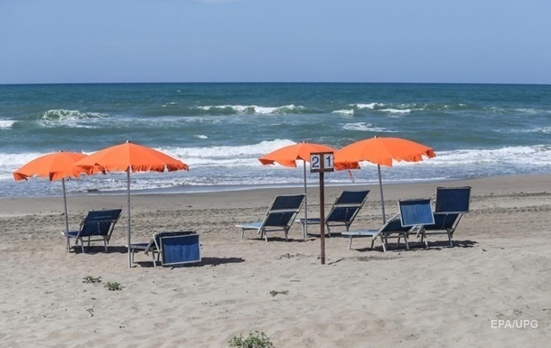 На пляжах под Одессой запретили купаться