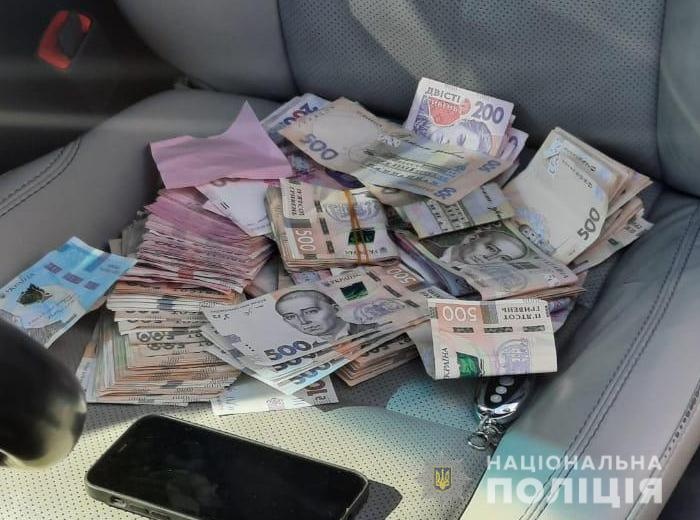 В Киеве инспекторы налоговой "зарабатывали" по 120 тысяч гривен в день
