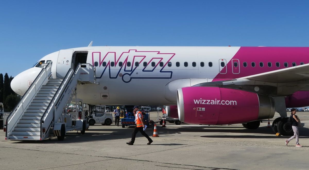 Украинцев не пустили на борт Wizz Air "Киев - Таллин"