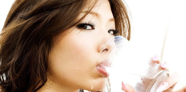 Метод похудения из Японии с помощью стакана воды