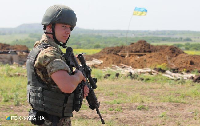 На Донбассе погиб украинский военнослужащий, еще трое были ранены