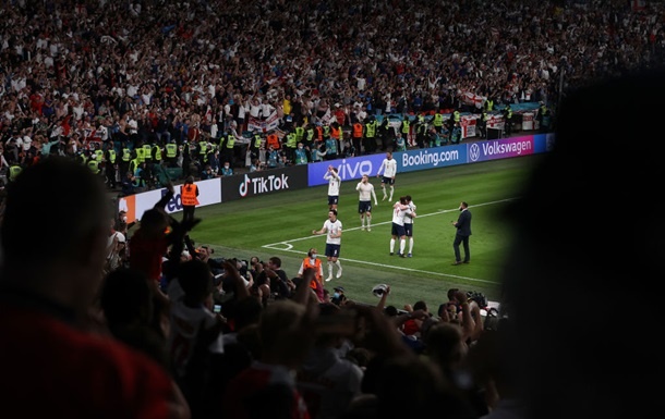УЕФА наказал Британию по итогам матча с Данией