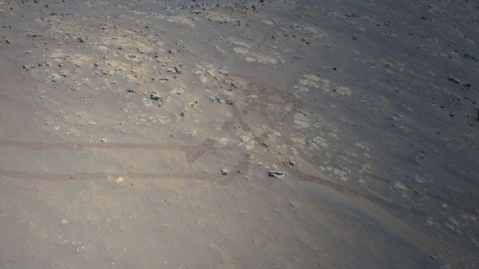 Ingenuity нашел на Марсе следы в форме сердца
