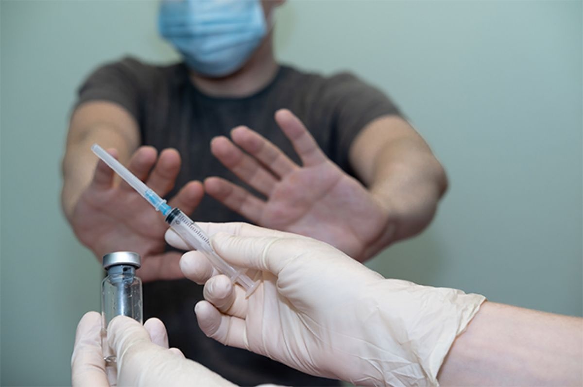 В Украине заговорили об обязательной вакцинации против COVID-19