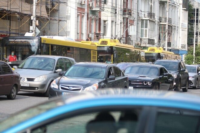 Украине понадобится 140 лет, чтобы полностью перейти на электромобили