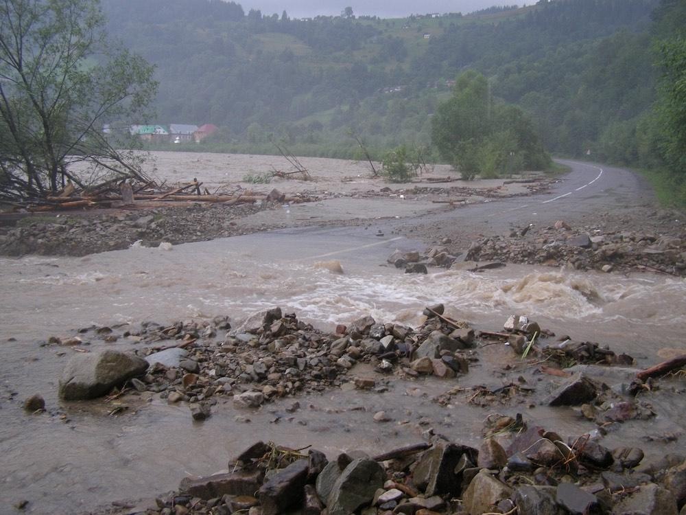 В реках Карпат ожидается значительный подъем уровня воды
