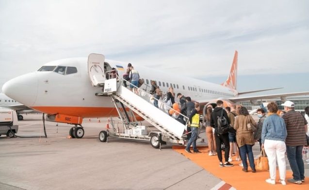 SkyUp на целые сутки задержал рейс Батуми-Харьков с украинскими туристами