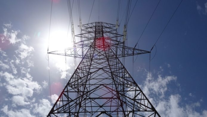 Тарифы на электроэнергию: населению готовят новый "сюрприз"