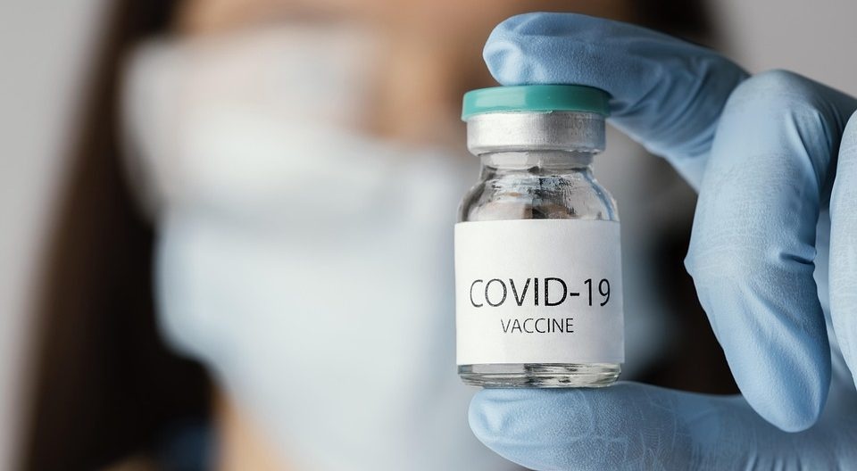 Индусу вместо прививки от COVID-19 сделали стерилизацию