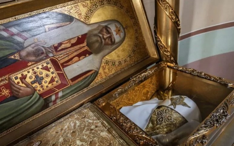 В Новодевичьем монастыре восстановили надгробье могилы Гоголя
